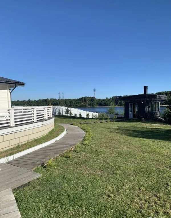 Дом на участке 15 соток