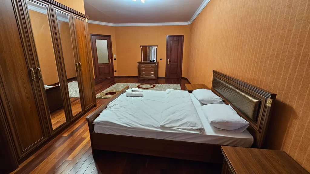 Квартира с видом на Пламенные Башни