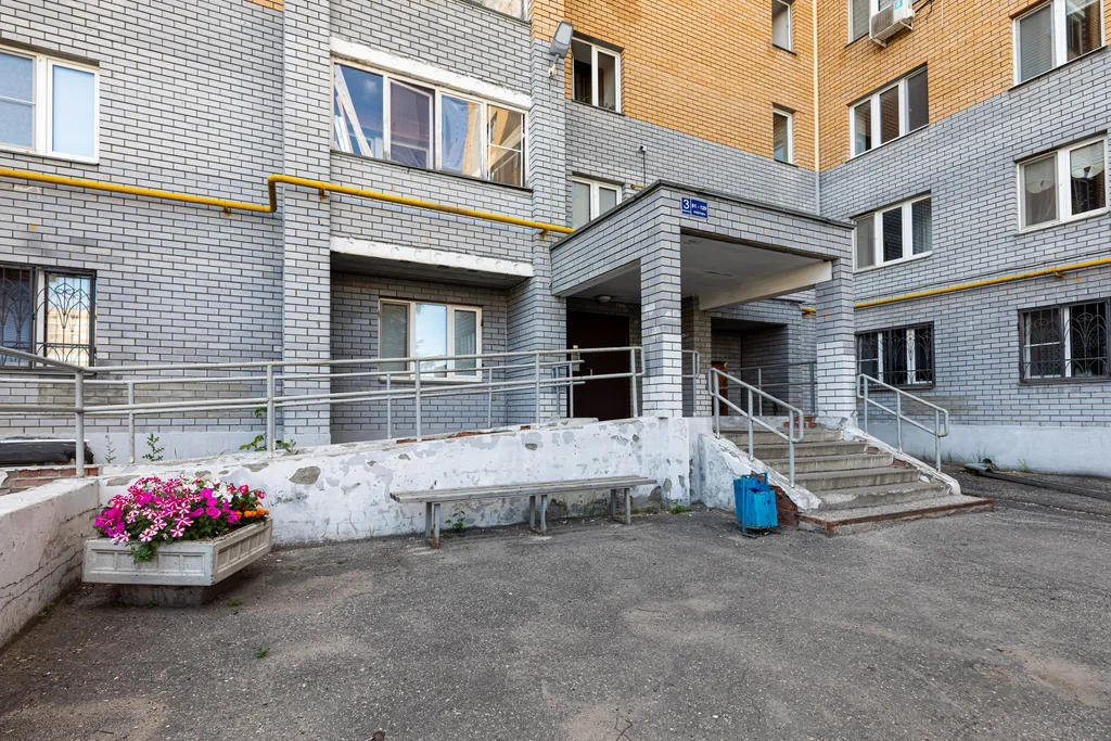 Квартира Квартира Евродвушка с диваном на кухне метро Авиастроительная — Казань