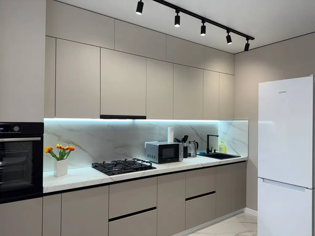 Однушка в 5 мин от ТЦ Островский, удобная локация