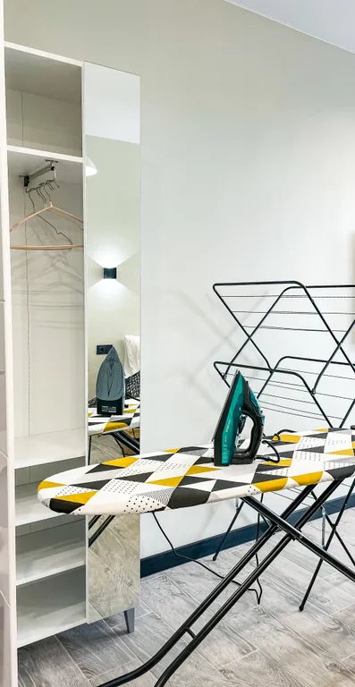 Слоники с видом на море Пик Южный