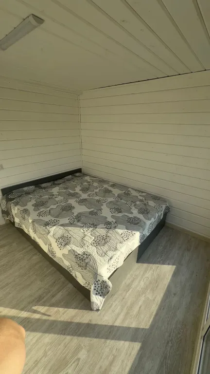 Уютный дом у озера