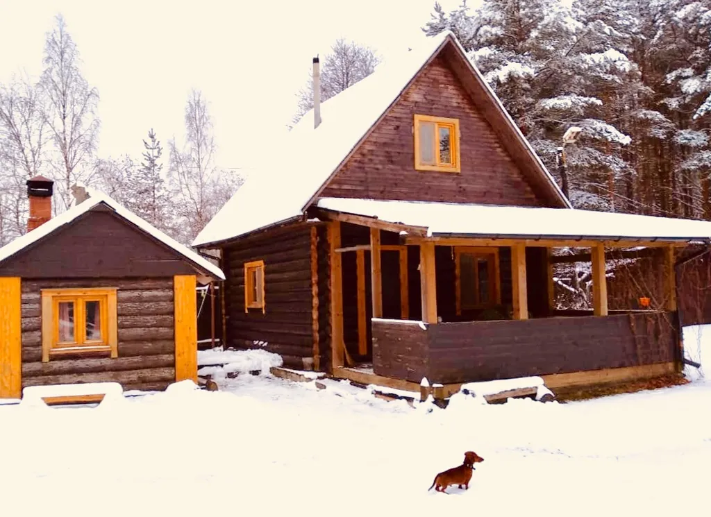 Классный домик прямо на берегу озера Селигер