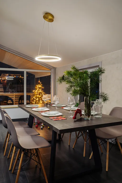 Коттедж Загородный дом — Смена