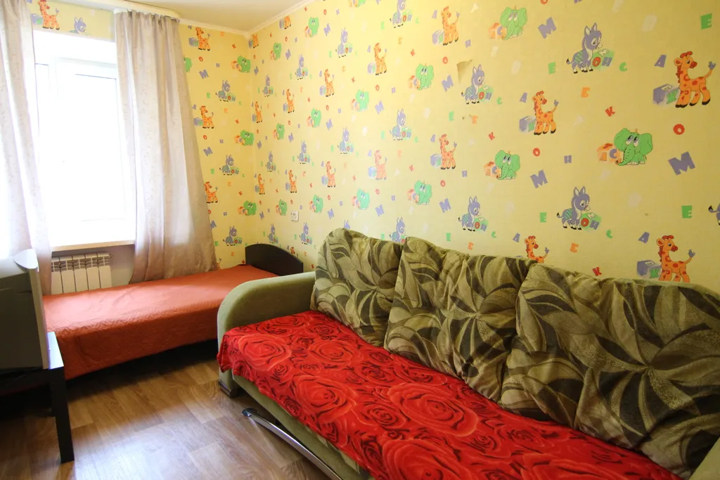 Двухкомнатная квартира полулюкс рядом с центром