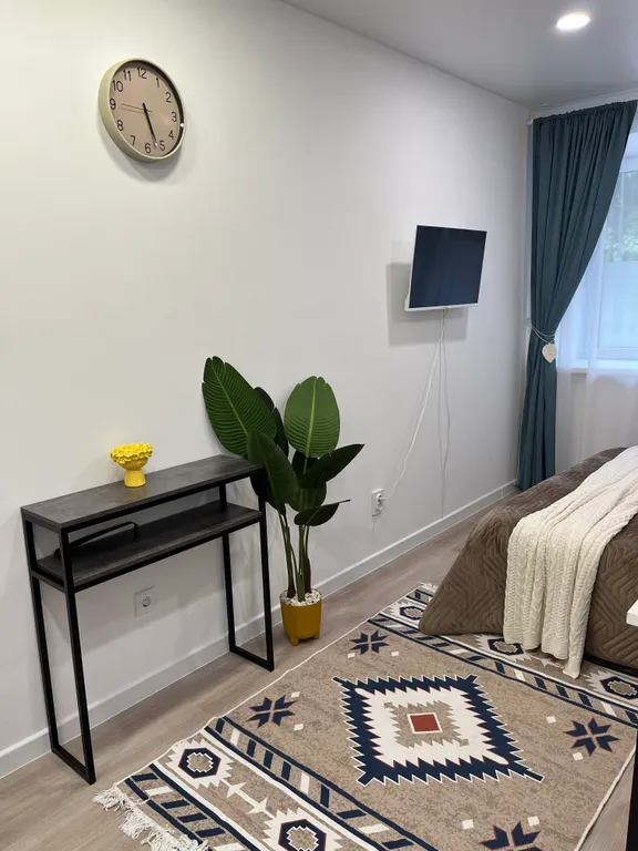 Квартира Квартира Уютная студия Бохо с новым дизайнерским ремонтом — Красноярск