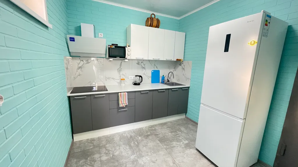 Уютный, просторный номер с общей кухней