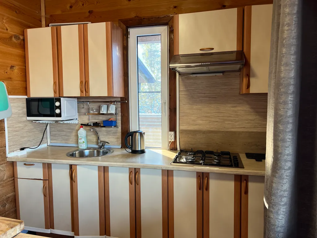 Уютный коттедж у озера