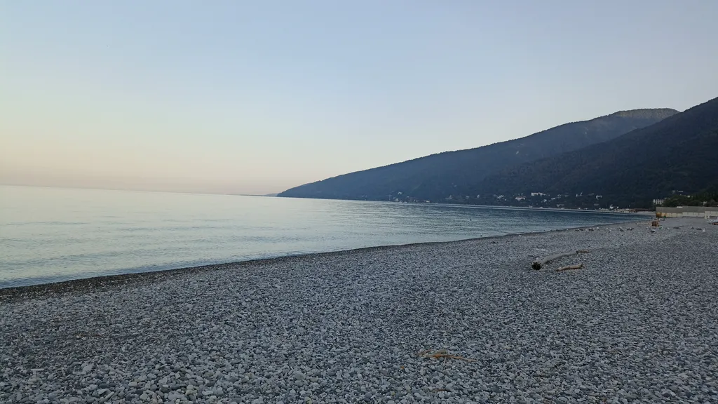 Квартира Уютная комната с шикарным видом на море, с балконом — Гагра