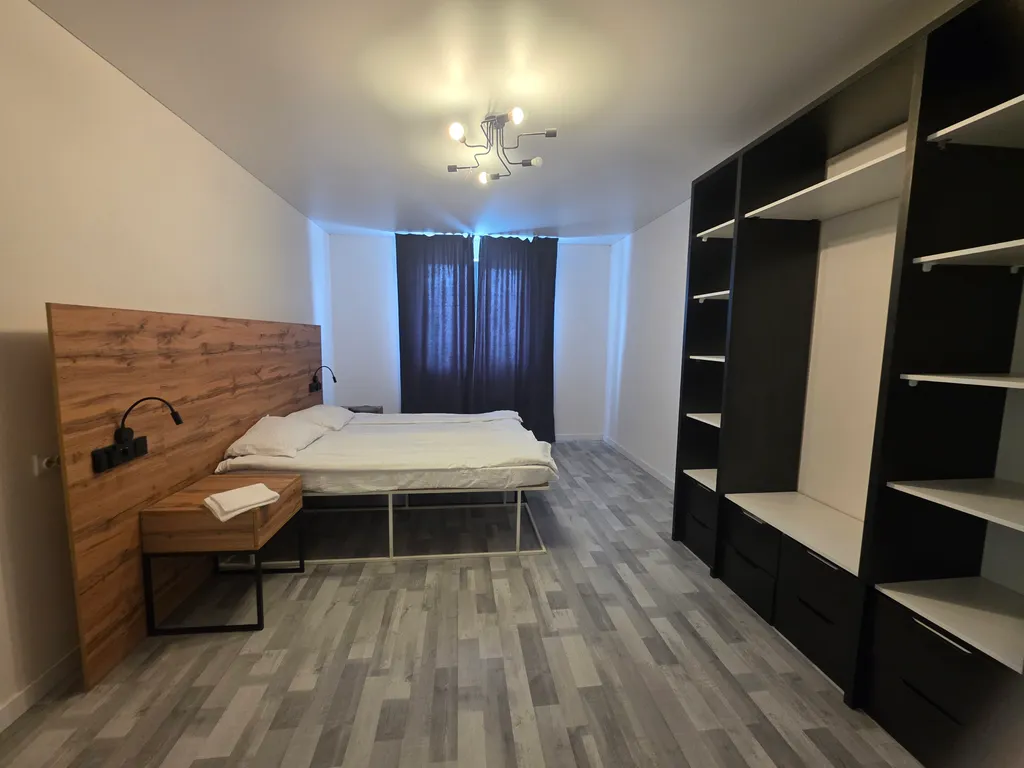 6-комнатный Дом