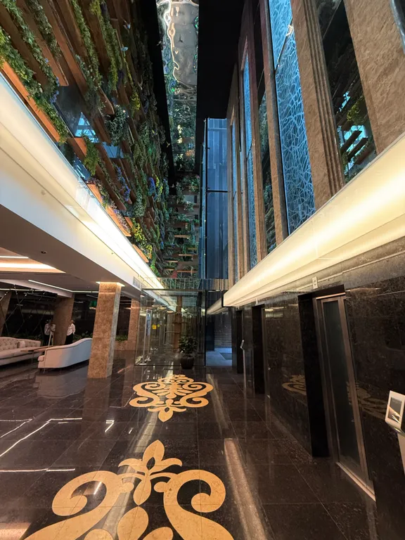 Новые апартаменты-студия на Тверской с потрясающий видом на центр Москвы