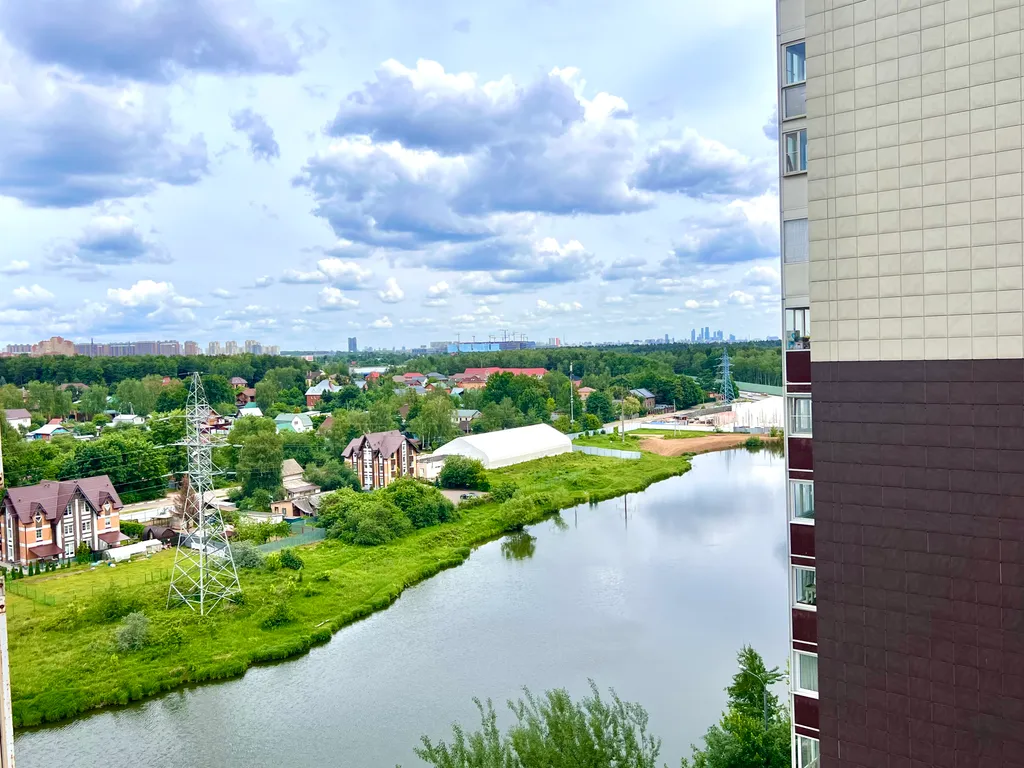 Студия с уютным интерьером