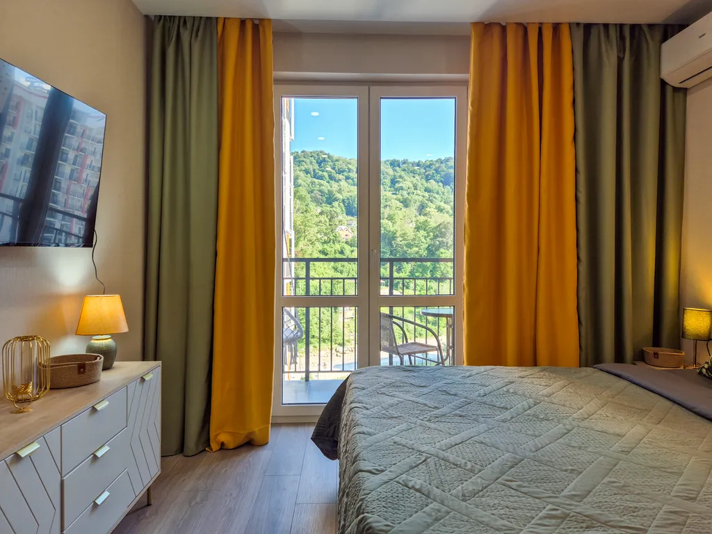 Студия в ЖК Летний с балконом и видом на лес