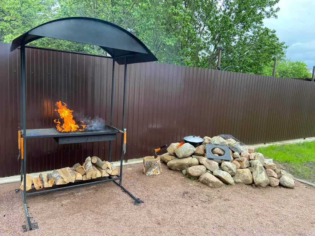 Коттедж с баней на дровах