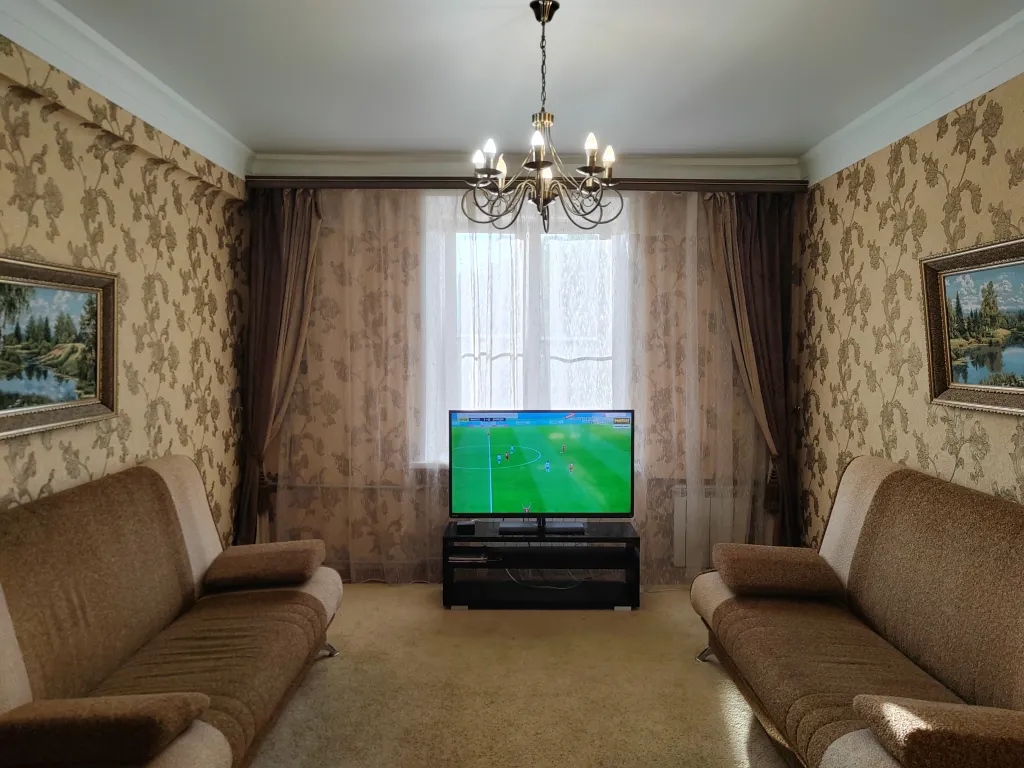 Просторная двухкомнатная сталинка в районе Вечного огня