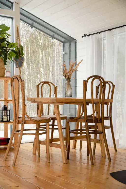 Уютный домик в лесу с горячим чаном