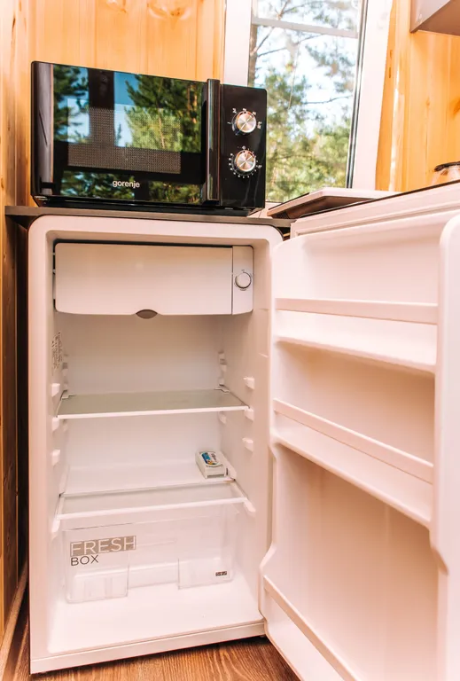 Домик в сосновом бору с баней, бассейном (летом) и беседкой