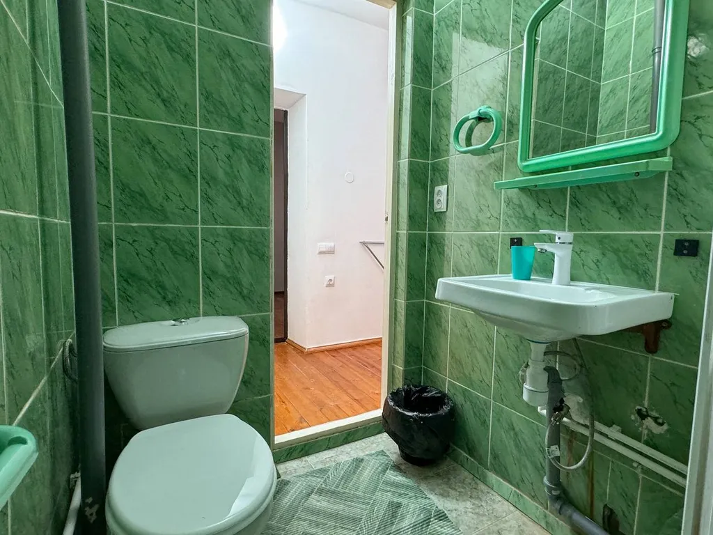 Четырёхместный номер с видом на город