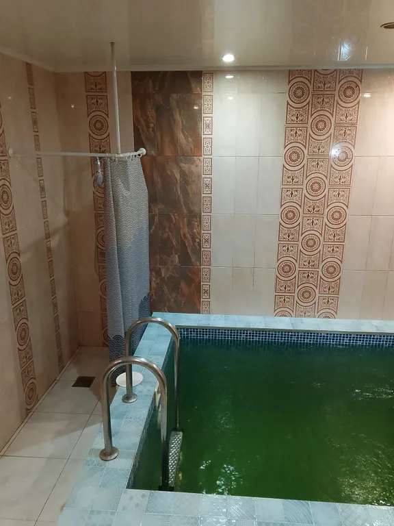 Уютный домик с бассейном