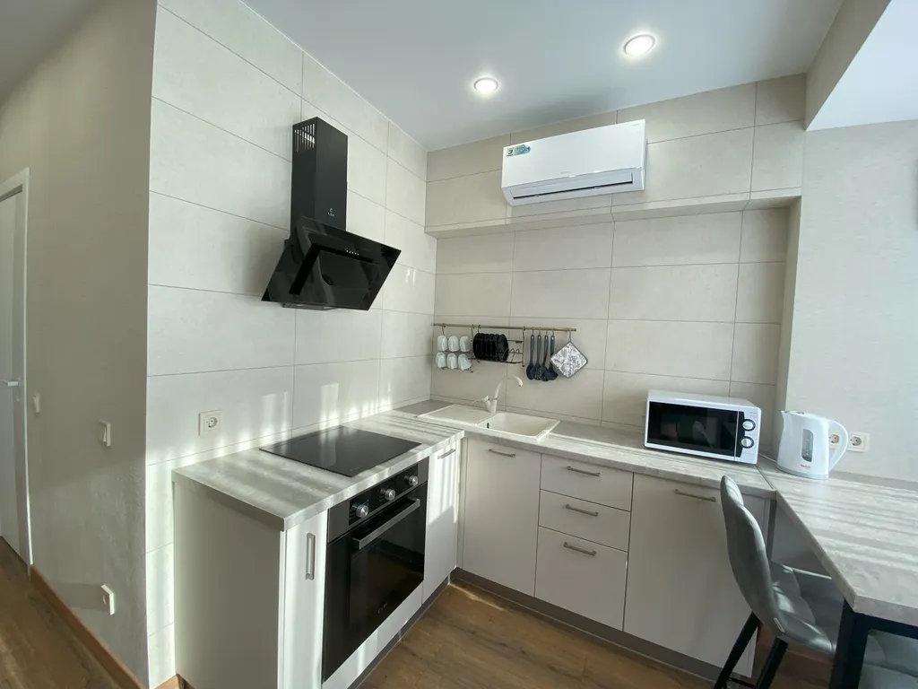 Шикарная 1-комнатная квартира на берегу моря