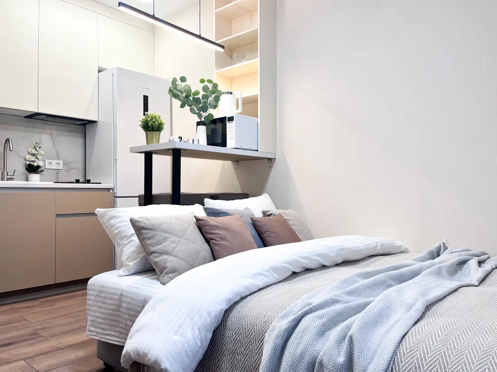 Очень уютная и светлая студия для двоих с лоджией