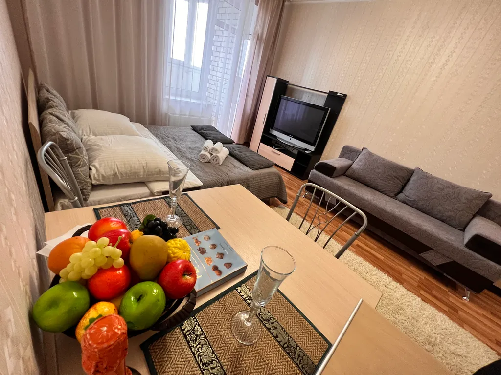 Квартира Уютная, студия, центр города, тц вояж, парковка, кафе, аквапарк — Тюмень