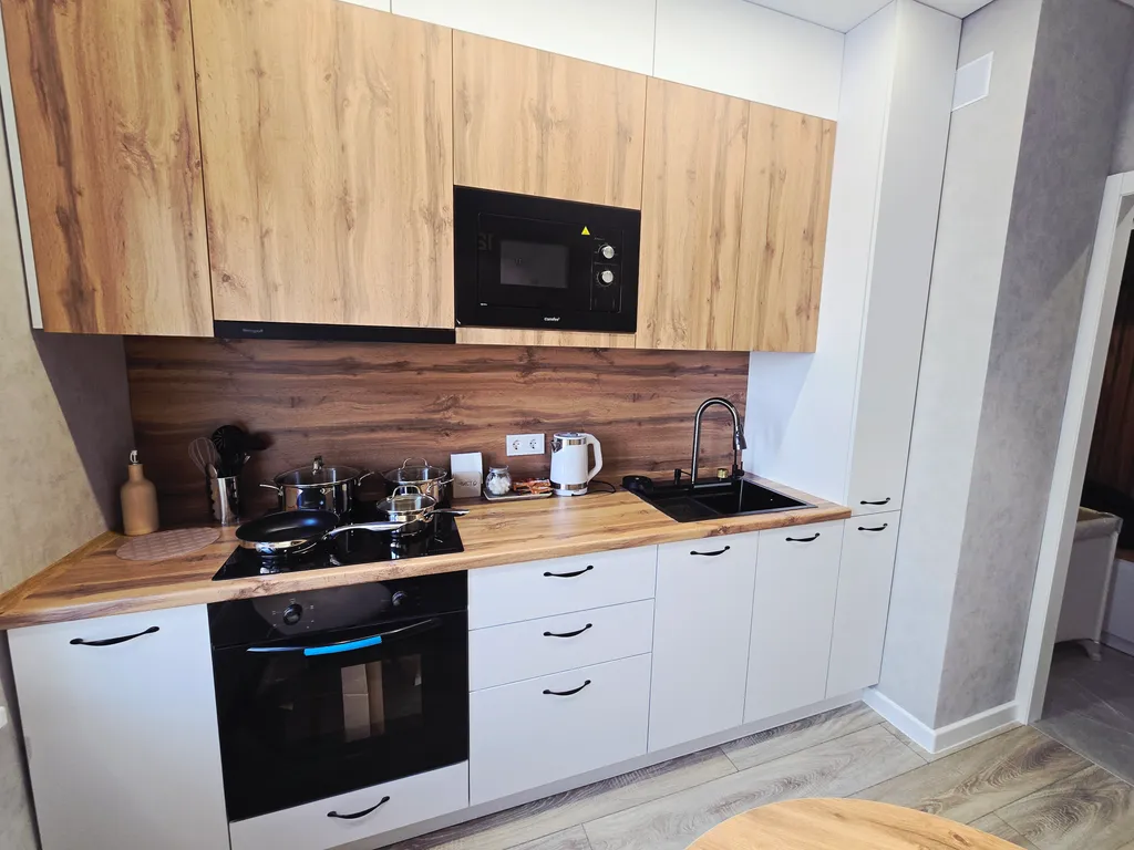 Уютная квартира с большим ТВ