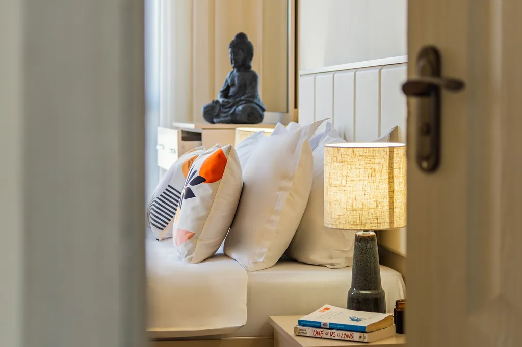 Квартира с витражными окнами в центре