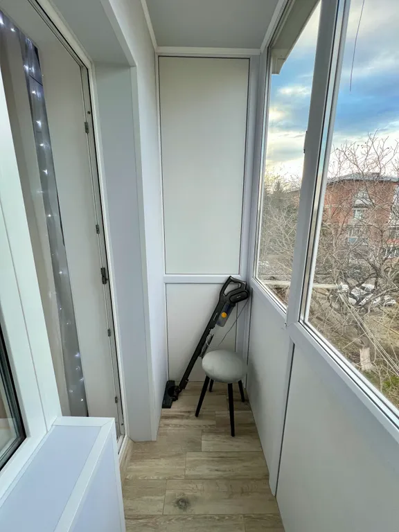 Светлая, теплая, просторная, уютная квартира в самом центре поселка