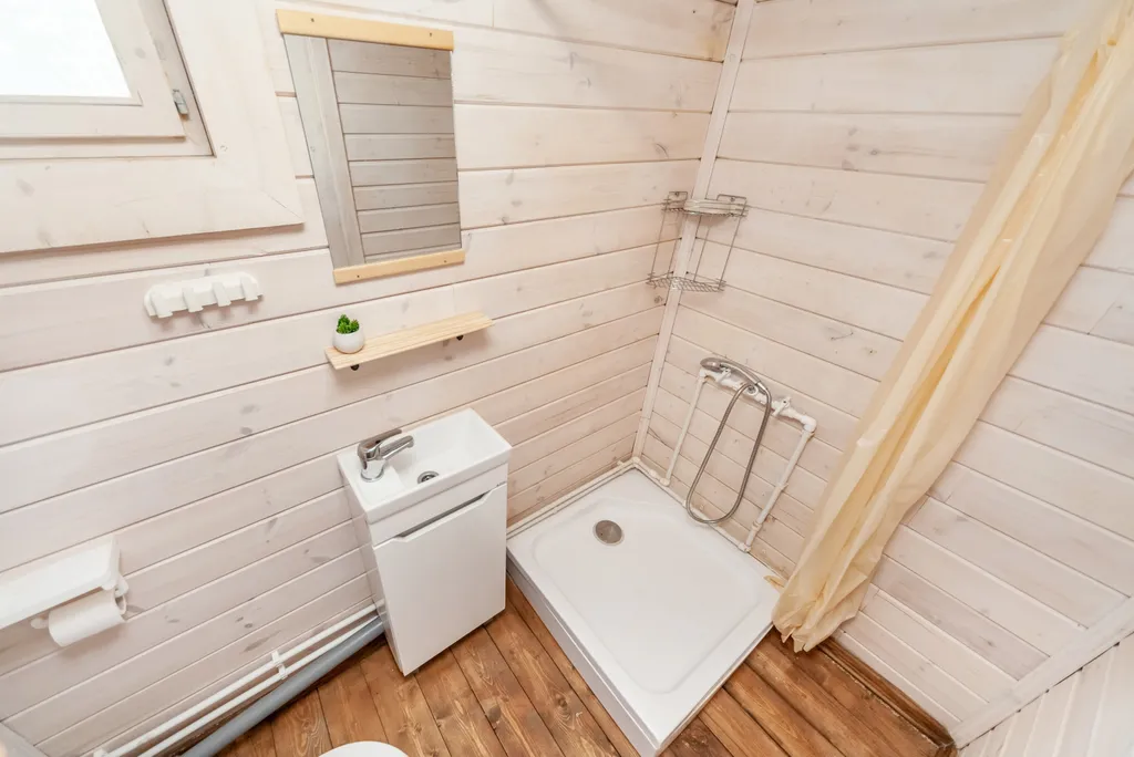 Домик на двоих с панорамным окном