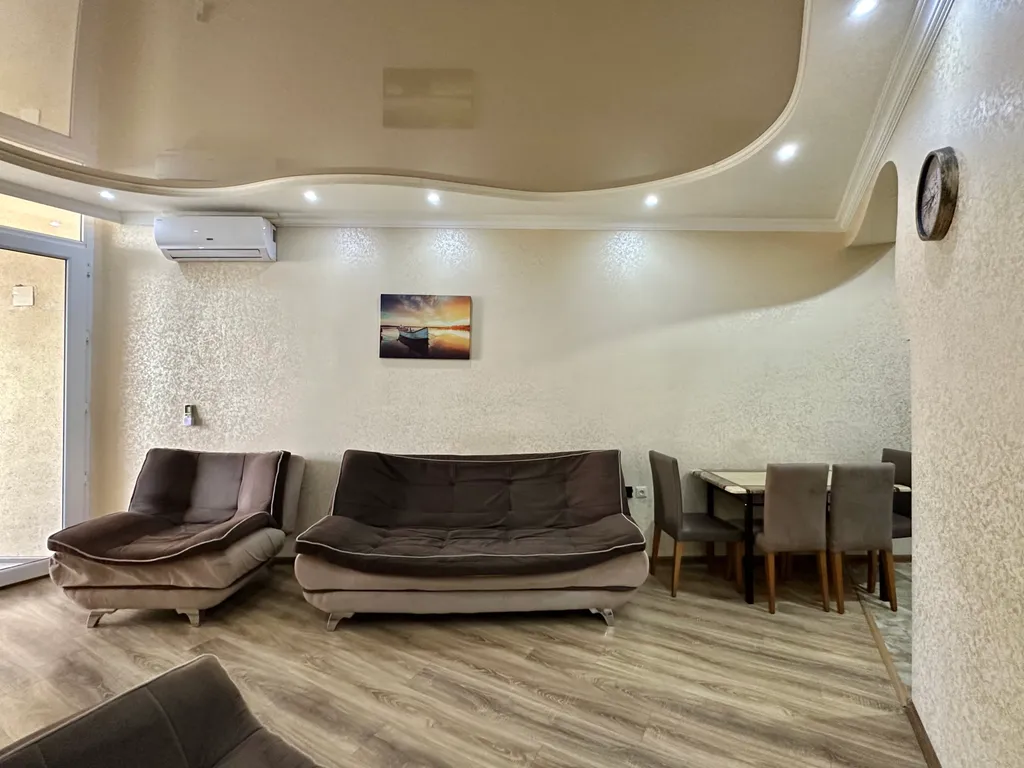 Апартамент на первой линии с большой террасой и шикарным видом