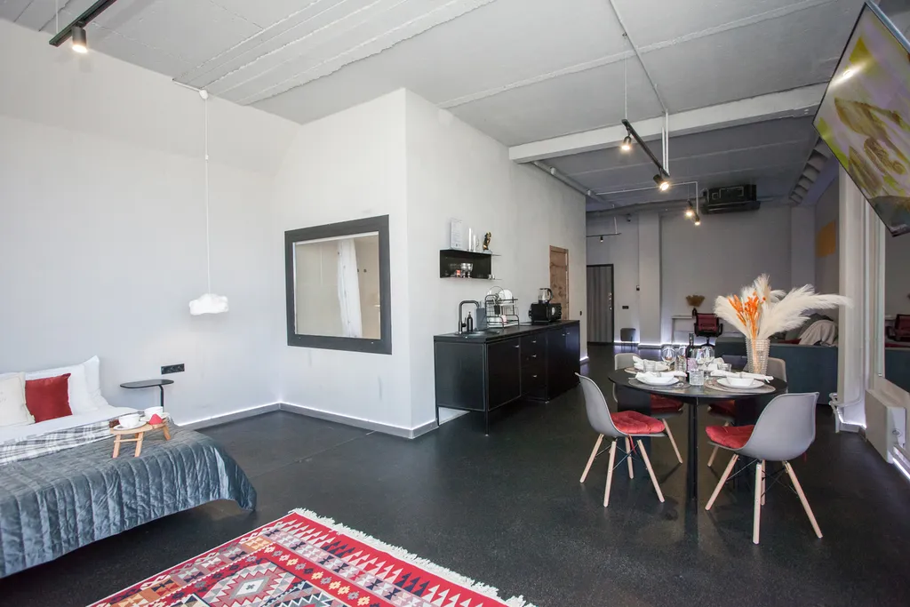 Апартаменты с панорамным окнами с видом на город