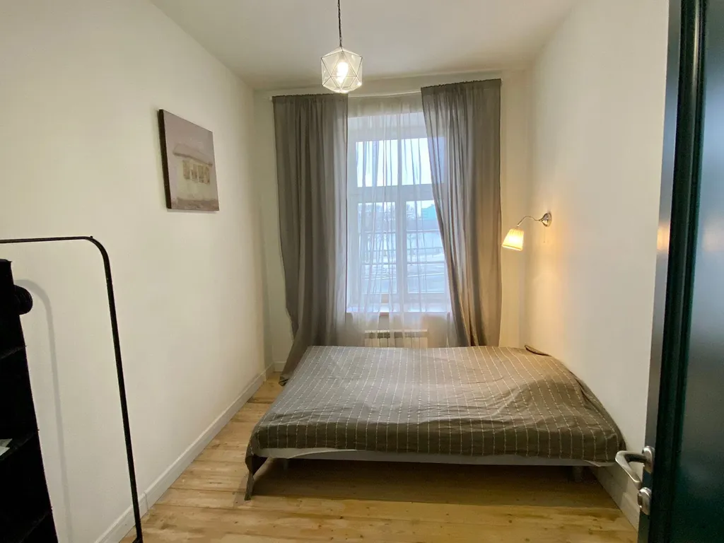 Большая квартира с видом на Неву