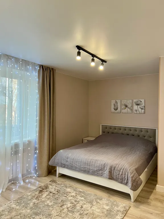 Светлая, теплая, просторная, уютная квартира в самом центре поселка