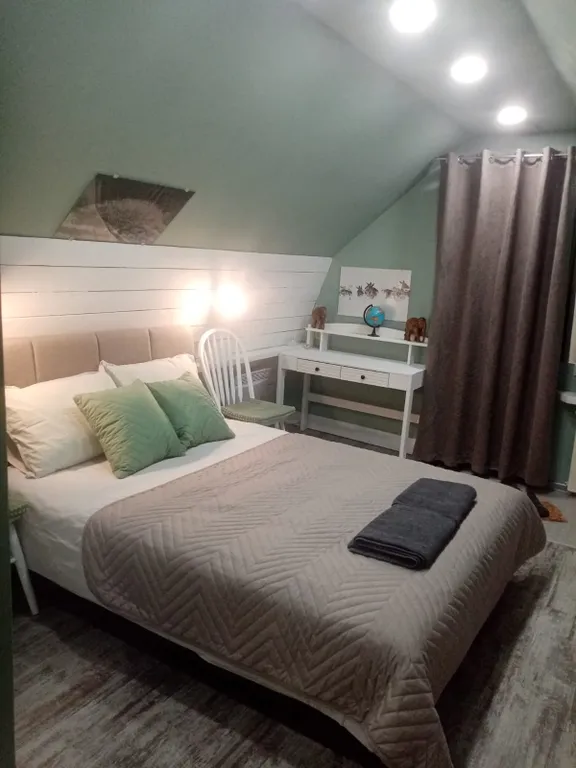 Студия в саду