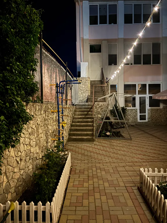 Уютный и комфортный 2х местный номер с одной двухспальной кроватью