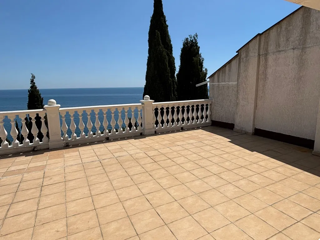 Апартамент в двух уровнях с террасой