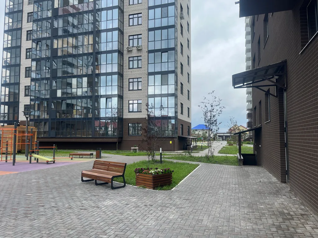 Квартира Апартаменты комфорт класса 4-х местные в жк дебют — Тюмень