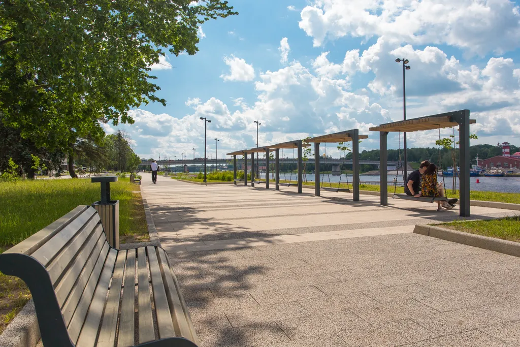 Трёхкомнатная квартира на набережной в центре Великого Новгорода