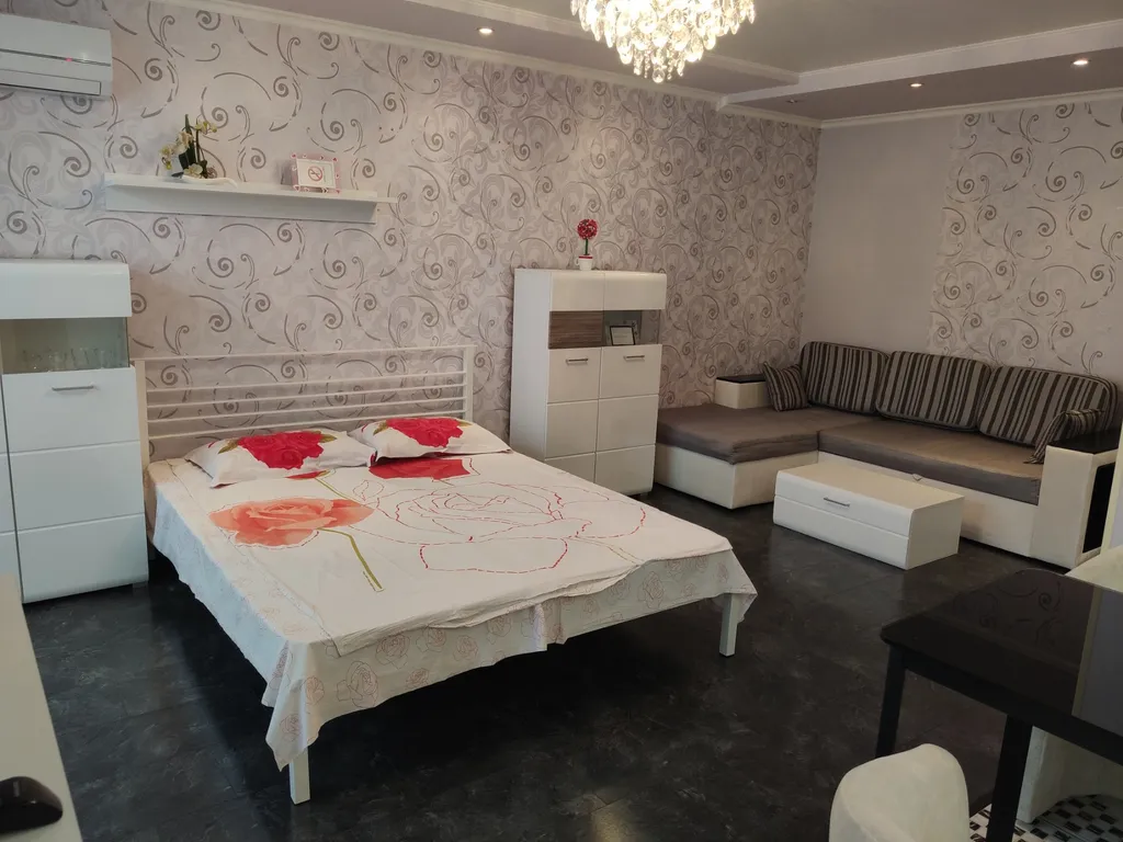 Видовая студия в центре с водой