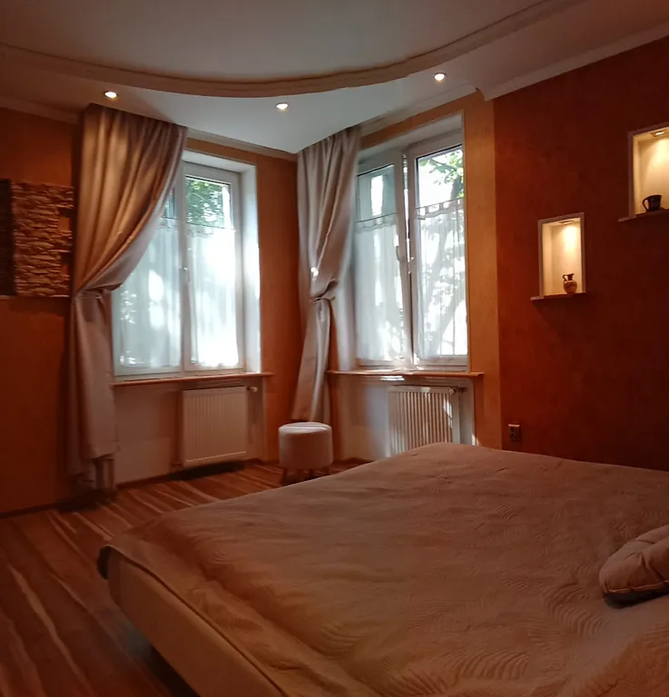 "Студия Чайковского" в центре Калининграда