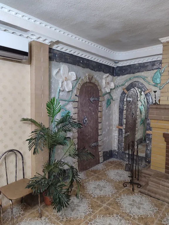 Домик в стиле старого замка