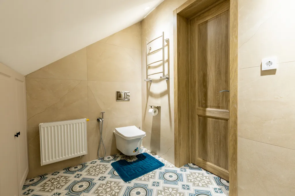 Уютный дом возле леса