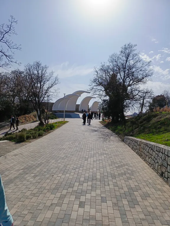 Улучшенный номер с видом на море и горы