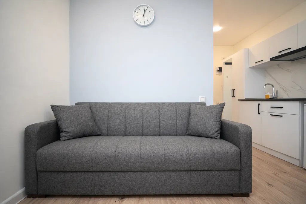 Студия с панорамным видом на город, горы и стадион