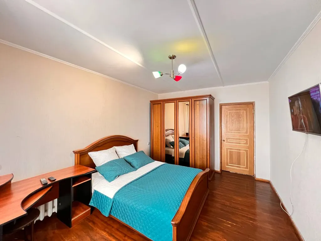 Большая трехкомнатная квартира центр