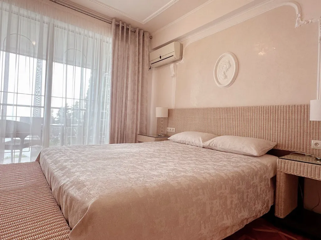 Апартаменты Милана с видом на море