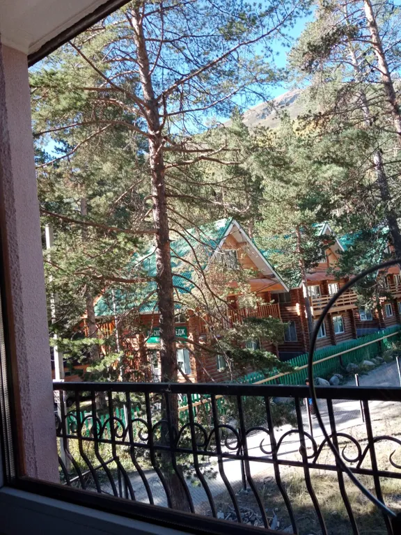 Уютная квартира с видом на горы