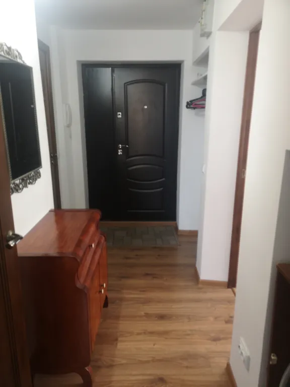 Уютная и теплая квартира в центре города с садом во дворе