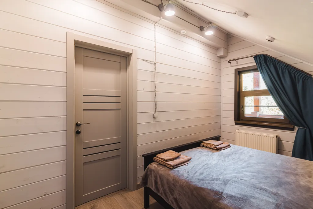 Большой коттедж с сауной в загородном комплексе отдыха бисерово